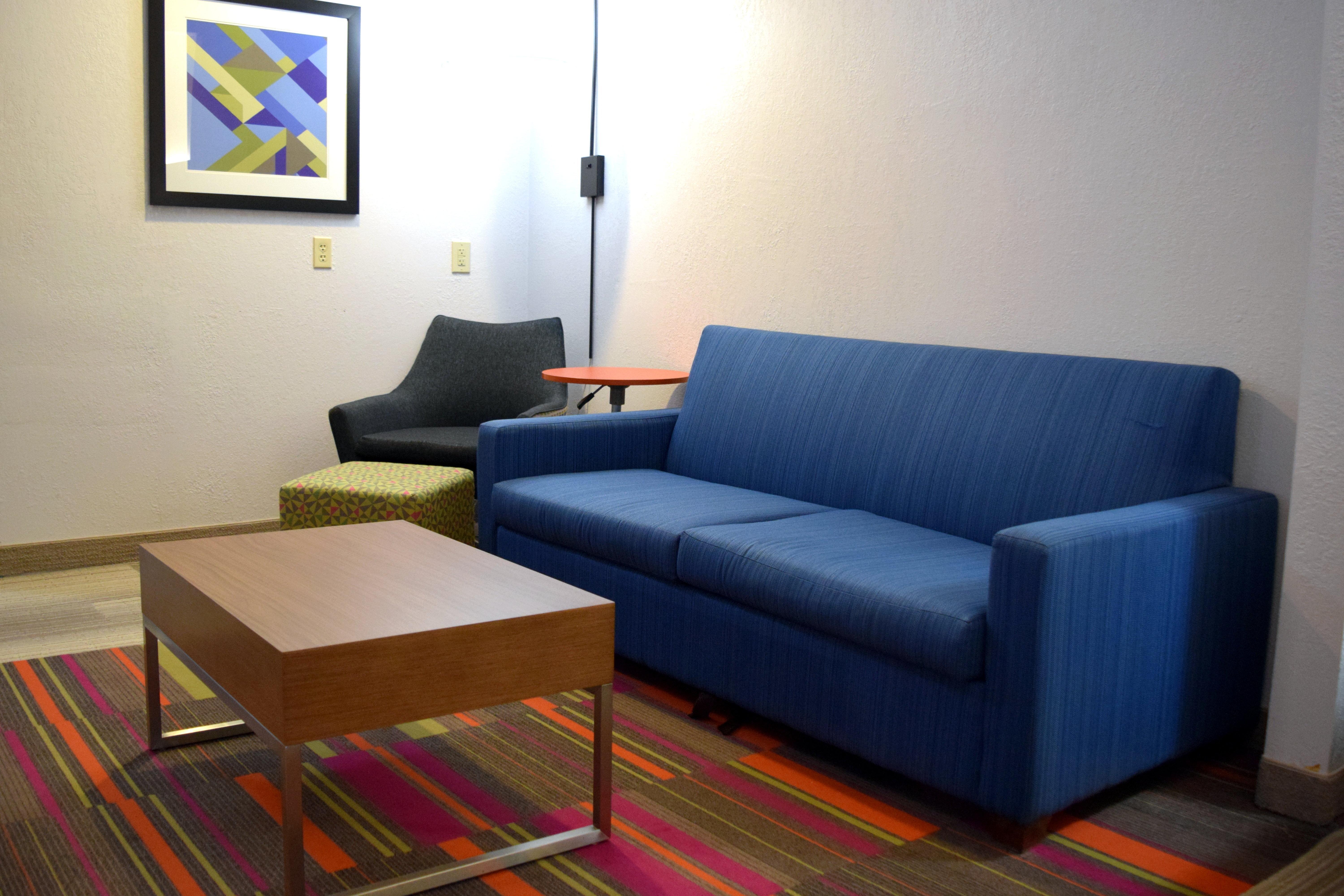 Holiday Inn Express & Suites Batesville By Ihg Exterior foto