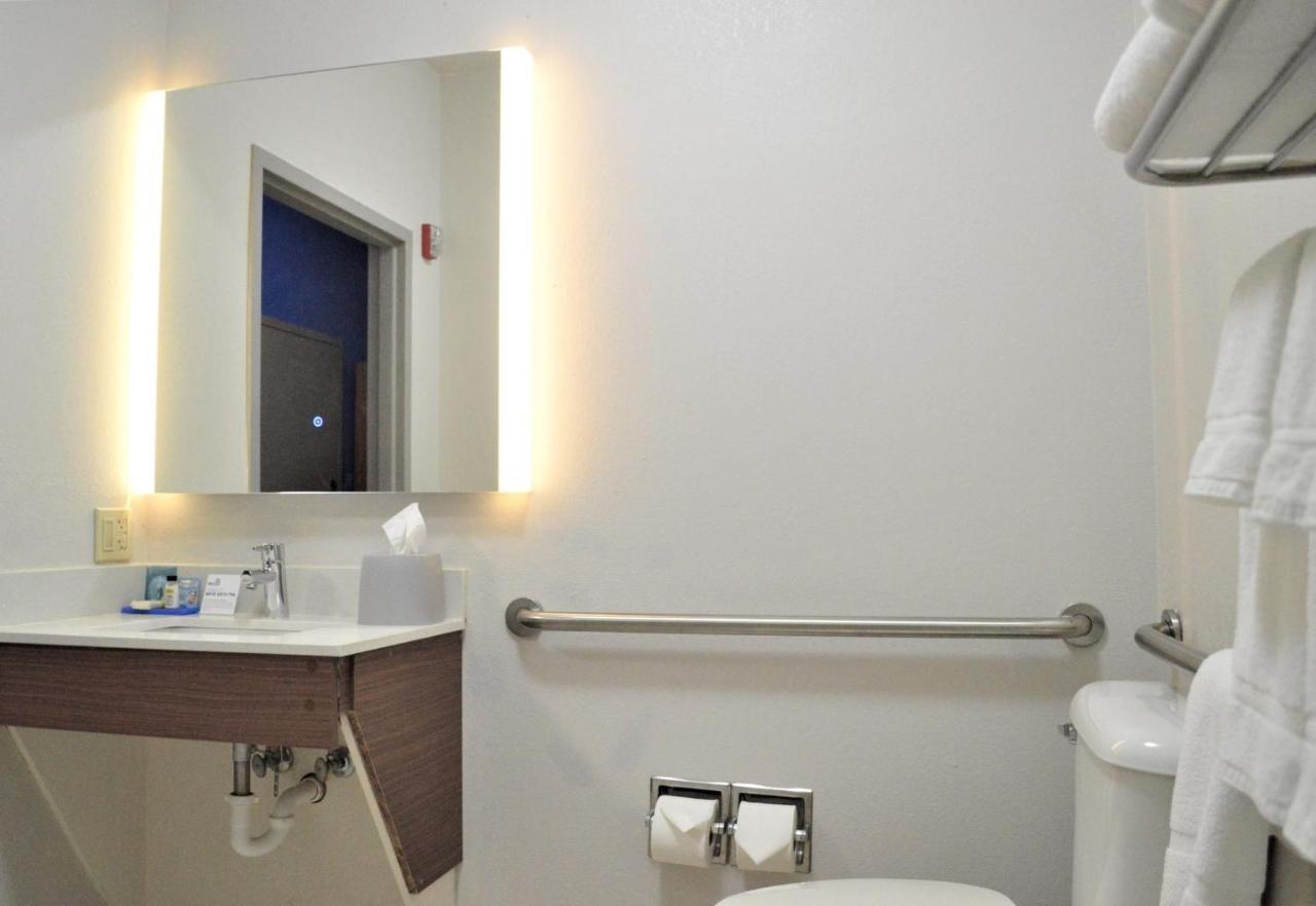 Holiday Inn Express & Suites Batesville By Ihg Exterior foto